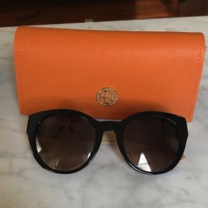 ⭐️Price drop!⭐️Tory Burch Sunglasses
